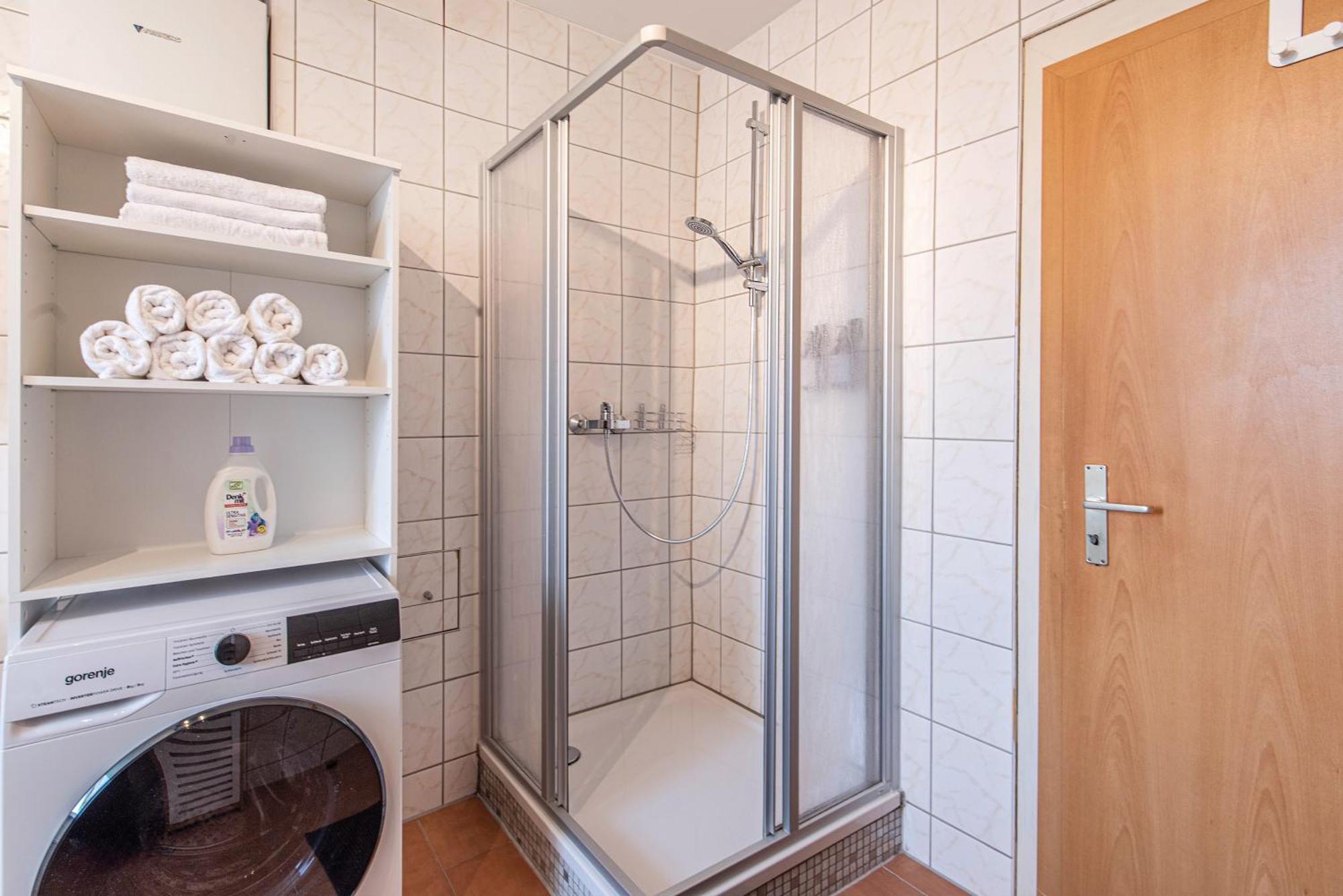 Grosszuegiges Apartment - Zentral - Kueche - Familienfreundlich Erfurt Exterior foto